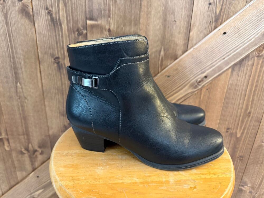 Naturalizer Women’s Size 7 Black Ankle Boots Side Zip Buckle Block Heel